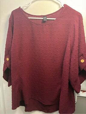 Emery Rose Burgundy Textured Dot Roll-Tab Blouse